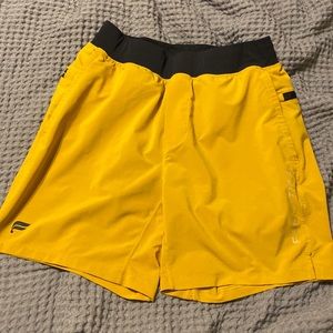 Fabletics franchise short lined